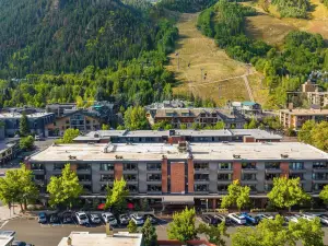 Aspen Square Condominium Hotel