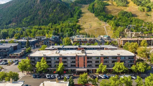 Aspen Square Condominium Hotel Hotels in Aspen