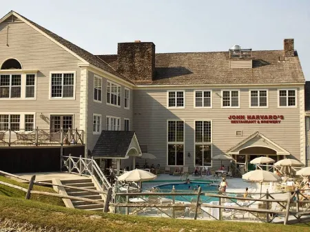 3 BR+ 4level WINTER SKI RENTAL LOOKING 4 SEASONAL RENTER 1 MILE OFF OF JIMINEY