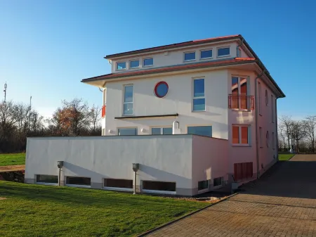 Four-window villa with private swimming pool, cinema, sauna for 14 people