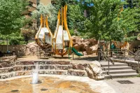 Lift House Lodge, Remodeled Downtown Lionshead Studio Condo