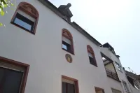 Lovely Modern Apartment, Near the Mosel, Shops and Restaurants