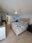 Luxury Beach Escape near John's Pass - Seaview #403