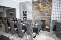 Haughton Arms Hotel - internet
