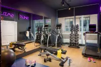 Moxy York - Spor Salonu