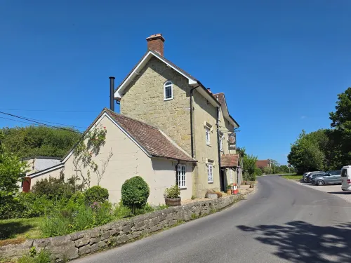 The Benett Arms Hotels in Tisbury