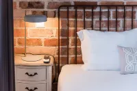 GuestReady - Crayon Walls 3rd