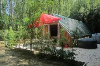 Chalet on the edge of a wood for a nature break! Pets welcome!