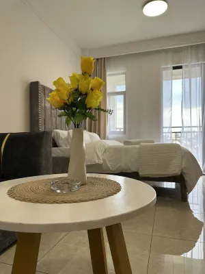 Cozy apartment in the wonderful Ruaka with WiFi, fitness room and swimming pool.