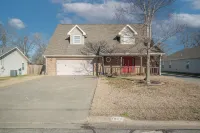 Indoor Pool in Central Joplin!