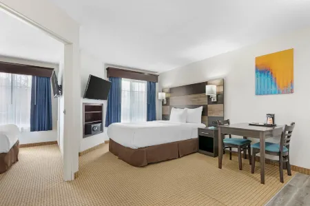 MainStay Suites Madison Airport Отели в г. Сан Прейри