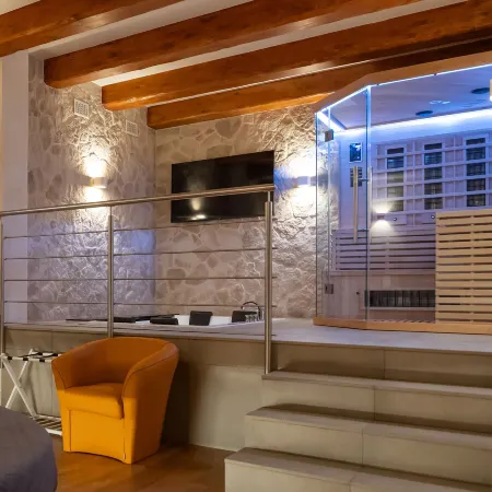 Antica Corte Lugo Отели в г. Lugo