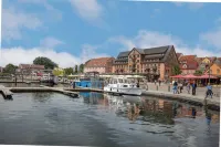 5 min to the lake, quiet, family-friendly, terrace, garden, Netflix, freeparking