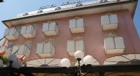 Hotel Vienna Ostenda e Ristorante il Danubio Hotel in zona Bagno Marco 38 Sud