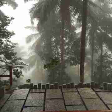 Romantic Wooden Villa on mountain top w--pool & Jacuzzi - Luxury Amidst Nature Hotel Exterior