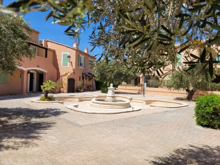 Appartement "rooftop" Avec Très Grande Terrasse à 2km de la mer