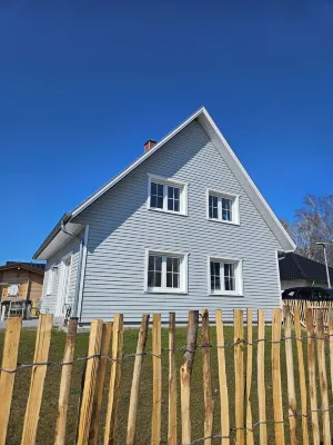 Vacation home by the lake with sauna, barbecue and close to the beach Hotels in Rheinsberg