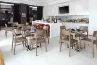 힐튼 가든 인 덴버/손턴 - 조식 운영