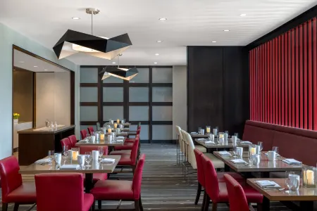 Home2 Suites by Hilton Bristol Отели в г. Плейнвилл