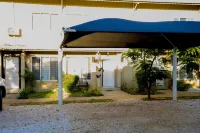 Comfortable Apartment near Foxdale Court