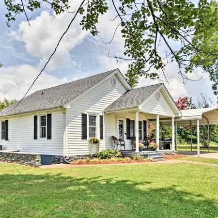 Peaceful Elkin Vacation Rental ~ 17 Mi to Mt Airy!