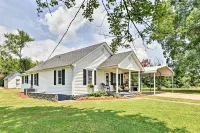 Peaceful Elkin Vacation Rental ~ 17 Mi to Mt Airy! - Homestays