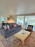 The Golden Pelican – Your Waterfront Escape in Gulf Harbors