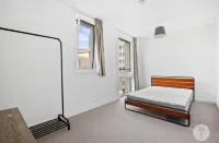 Prime Location | Modern Apartment | East London, Stratford Olympic Park, E20 Отели в г. Стратфорд