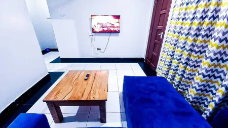 Nice 1 bedroom in Bamburi Mwembeni, Mombasa Отели рядом с достопримечательностью «Заказник Момбаса Марин Парк &»