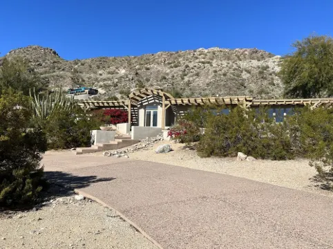 Beautiful Paradise Valley Home for rent for the Super Bowl