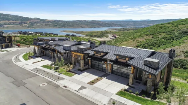 Modern 3BR Townhome with A/C Near Park City Deer Valley & Mayflower