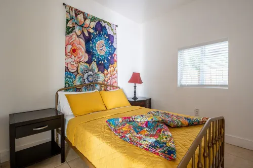 King Size Beds, Chef's Kitchen & Central Location Hotels in West Little River