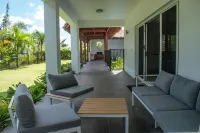 Luxury villa on the beach!
