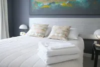 Modern Apartment in DownT Doral