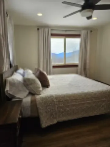 Adirondack Ski Retreat Close to Whiteface Mountain-Sleeps 8!