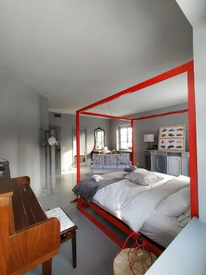 Suite in villa close to ALBA (BAROLO SUITE )