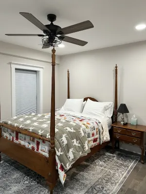 Totally Renovated 1800 FarmhouseMinutes from both the Mountain and Lake Hotels in Newbury