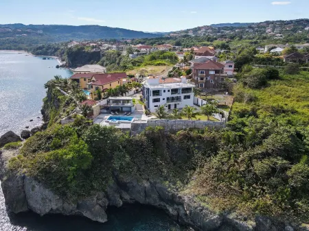 Exclusive French Polynesian Inspired Ocean View Villa