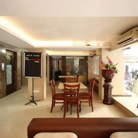 Hotel Singhs International