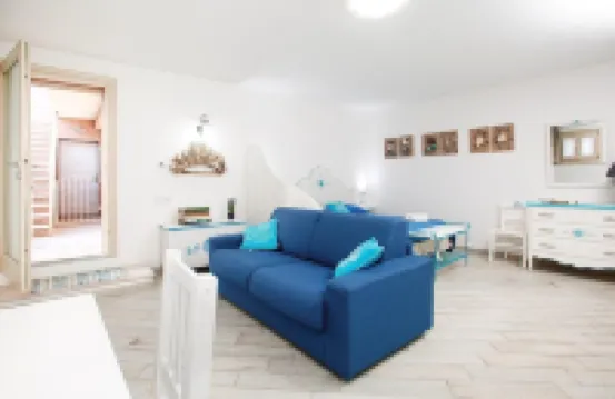 Studio apartment 100 mt from Rena Bianca beach, S.Teresa Gallura