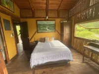 Hermosa cabaña en madera y  guadua espectacular vista dos habitaciones Hotels in Anapoima