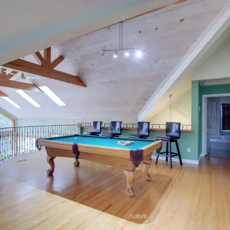 Lakefront Algoma Home w/ Deck, Grill & Fireplace
