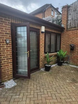 London Cosy Studio Flat Hotels in Bexley