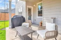 Bend Luxury • Hot Tub • Game Room • Near Downtown