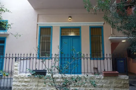 Private Studio, nice terrace , special location, calm  area in Ashrafieh region.