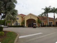 "Home away like home"-luxury, relaxing tropical escape to a sunshine state Hotels in McGregor