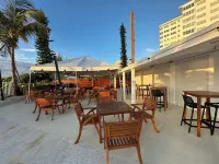 Palm Tree Cove - Stunning Partial Ocean Views; Beachfront Location!
