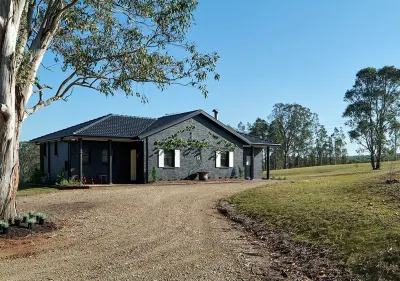 The Caretakers Cottage- Tranquil countryside escape Hotels near Sacred Spaces