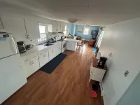 Charming 3-bedroom house in Lavallette with WiFi and AC. Hotels in Lavallette