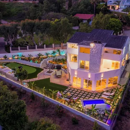 NEW!!! Ocean View Malibu Modern Home w/ Mini Golf & Spa